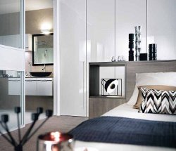 Le réseau de cuisines équipées mise aussi sur la salle de bain et le rangement