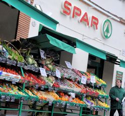 Pour une franchise de grande distribution, toujours plus proche du client