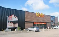 La franchise de hard discount plus égal moins