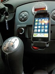 la franchise automobile transforme l&rsquo;iPhone en autoradio