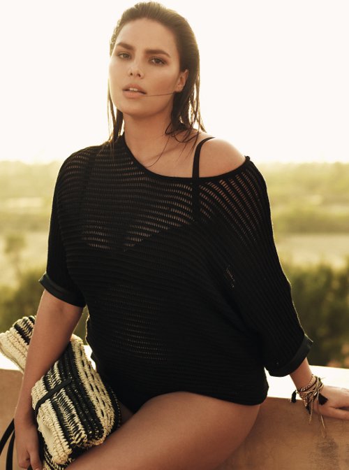 La franchise Mango présente sa première collection de maillots de bain Violeta by Mango