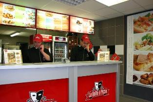 Rejoindre le réseau de pizza : témoignages de franchisés et étapes du recrutement