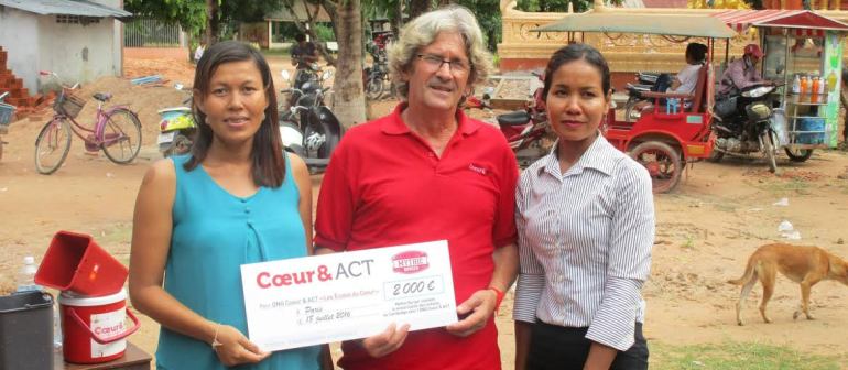 Le réseau Mythic Burger permet à des enfants du Cambodge de retrouver le chemin de l&rsquo;école