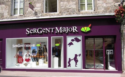 Découvrez ce concept de mode pour enfants riche en couleurs