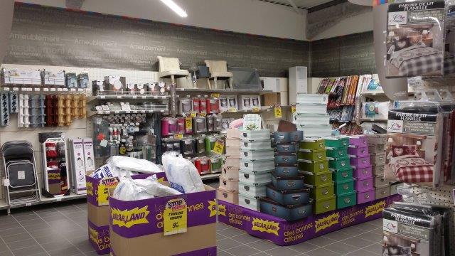 Intérieur Bazarland