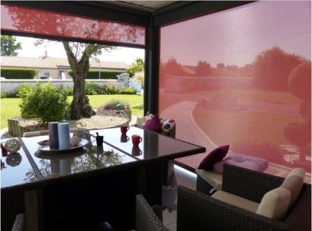 Pergola à zip screen rouge Concept Alu