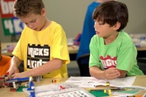 Activités ludiques et éducatives pour les enfants avec les briques LEGO®