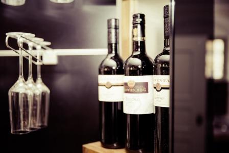 Devenir caviste avec la franchise, est-ce possible ?