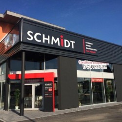Schmidt affiche désormais les prix sur son site internet.