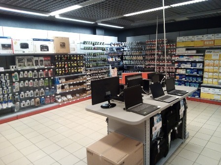 Nouveau magasin Hyperburo Avranches, espace informatique