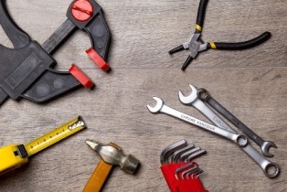 Ouvrir une franchise dans le bricolage, quelles pistes ?
