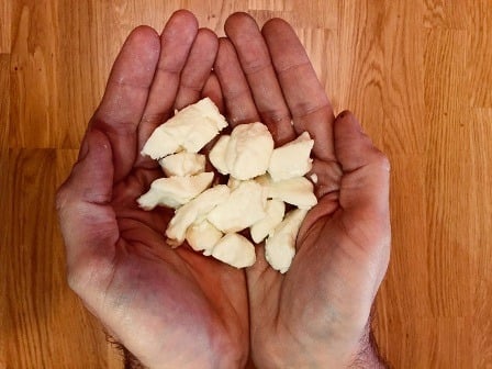 La franchise Poutinebros fabrique elle-même son fromage