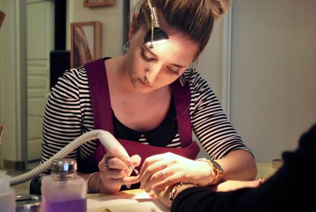 Mathilde Depis, nouvelle franchisée L'Onglerie à Mont-de-Marsan