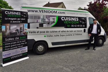 Quelles sont les particularités du concept Cuisines Venidom ?