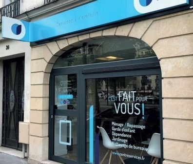 Les agences endossent les nouvelles couleurs de Centre Services