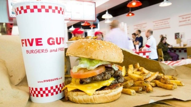 Five Guys accélère son développement en France