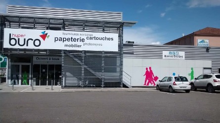 Hyperburo compte ouvrir 10 points de vente franchisés en 2022