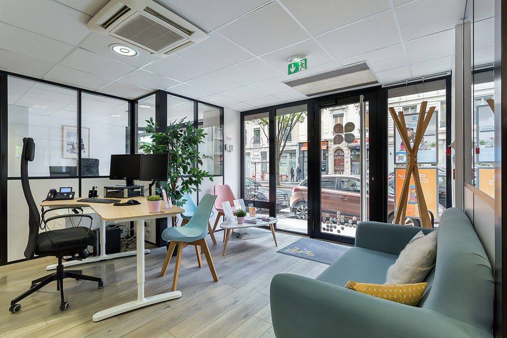 La franchise Vivaservices présente pour les personnes dépendantes