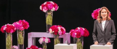 Les fleuristes Monceau Fleurs décorent la scène du Grand Prix des Lectrices ELLE