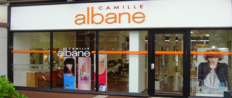 La franchise Camille Albane mise sur la polyvalence de ses collaborateurs