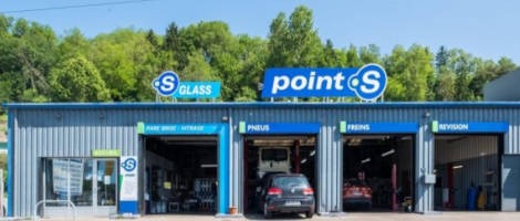 L’enseigne Point S se met au vitrage auto et crée Point S Glass !