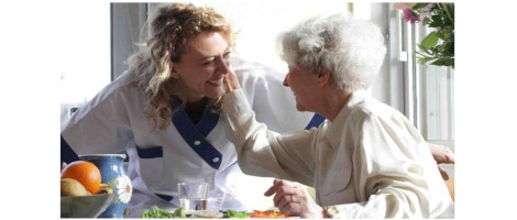 La franchise Adhap confirme son statut d’enseigne de confiance