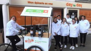 La franchise day by day organise la 1ère tournée 100 % vrac