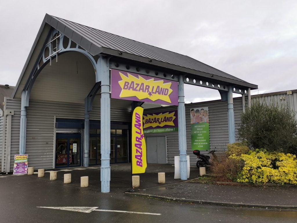 Magasin Bazarland Combourg