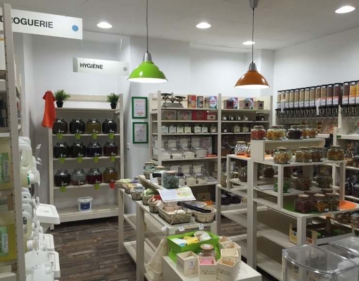 Pourquoi ne pas ouvrir une épicerie day by day ?