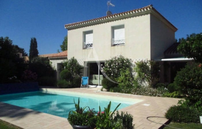 extérieur bien immobilier