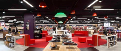 L&rsquo;enseigne Besson Chaussures s&rsquo;installe à Marseille La Valentine