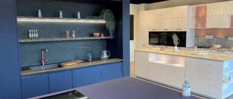 Deux amis et associés ouvrent leur franchise Mobalpa à Chambourcy