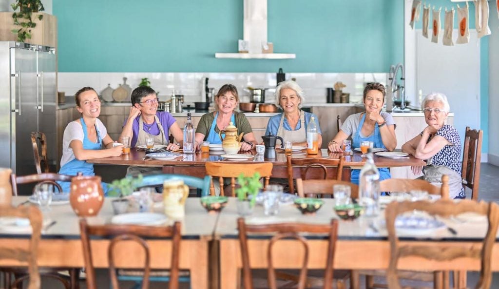 cuisine Mobalpa Les Petites Cantines Annecy ambiance conviviale