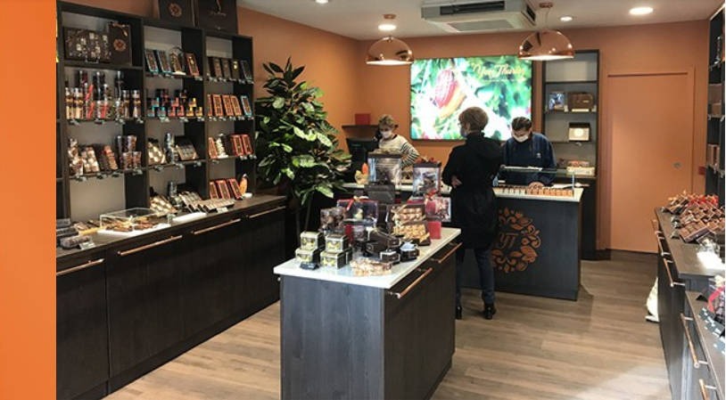 Intérieur boutique Yves Thuriès