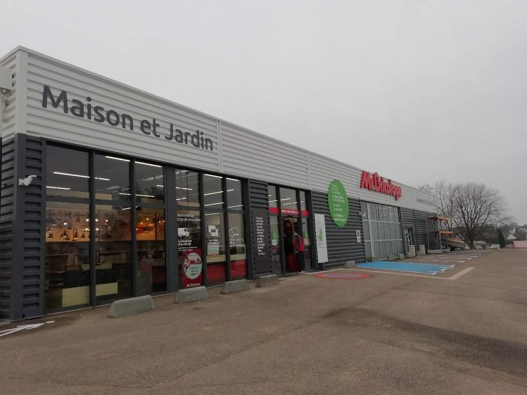 Magasin Mr. Bricolage à Franqueville-Saint-Pierre