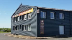 Isofrance fenetres energies Puiseaux siege