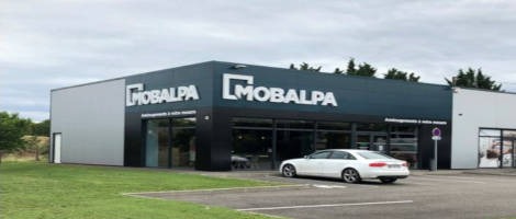 Relooking réussi pour les magasins du réseau Mobalpa