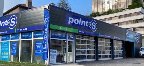 Devanture centre Point S