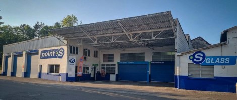 Passionné par l’automobile, il rejoint le réseau Point S et ouvre son centre !