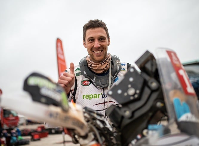 Participation de Romain Leloup, franchisé du réseau Répar’stores, au Dakar 2022