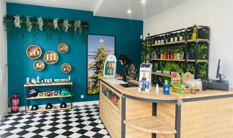 Coup de projecteur sur le concept de la franchise CBWEED