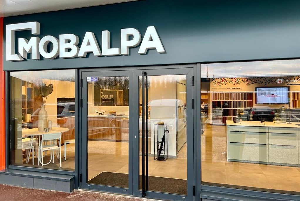 Devanture magasin Mobalpa