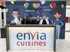 Sébastien Weill et son équipe, franchisé Envia Cuisines à Quetigny - Dijon