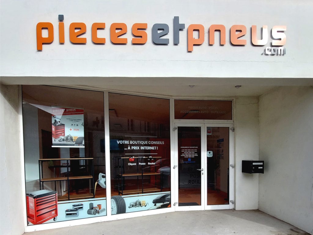Ouverture d’une 2eme boutique PiècesEtPneus.com à Rochefort