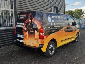 Camion du réseau Auto Nettoyage