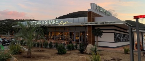 Rejoindre la franchise Steak ‘n Shake : Investissements et avantages !