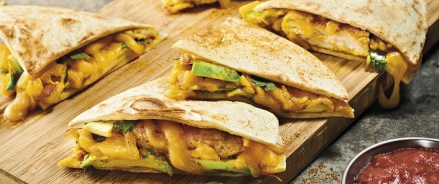 Plat traditionnelle au bureau