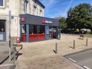 Devanture Pizza Hut Fougères