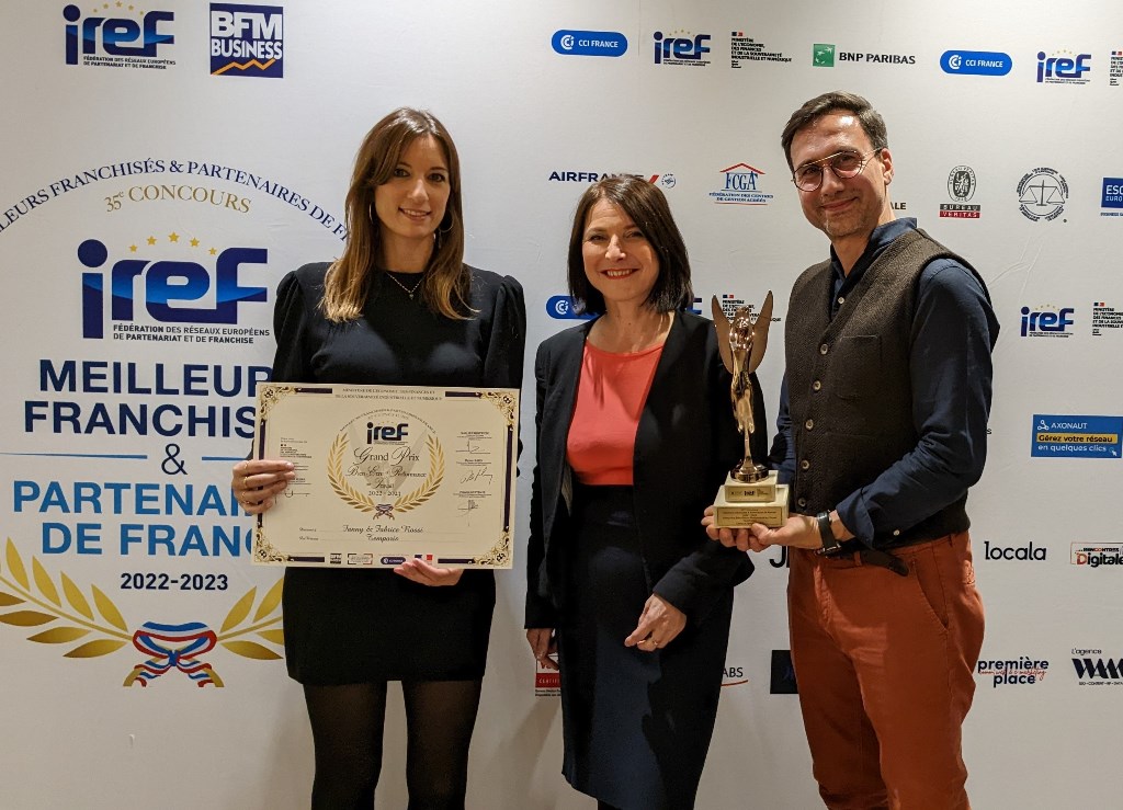 Fanny et Fabrice Rossi avec Laurence Pottier-Caudron à la cérémonie de l’IREF