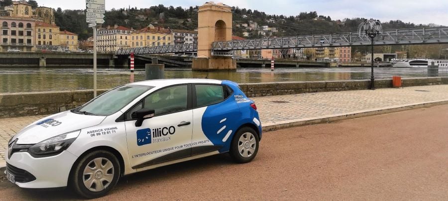 Voiture illiCO Travaux